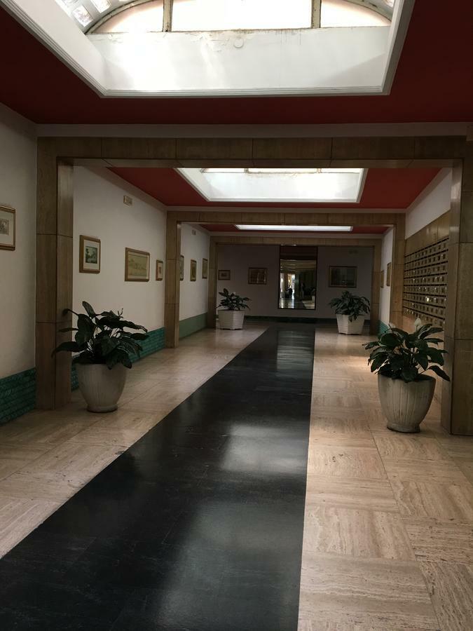 Two Sisters Suites Наполи Екстериор снимка