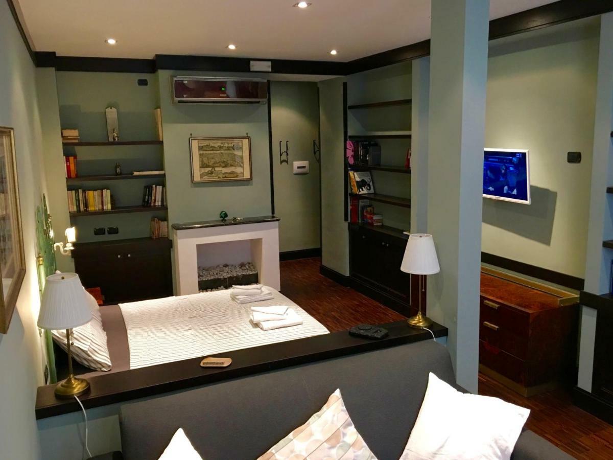 Two Sisters Suites Наполи Екстериор снимка