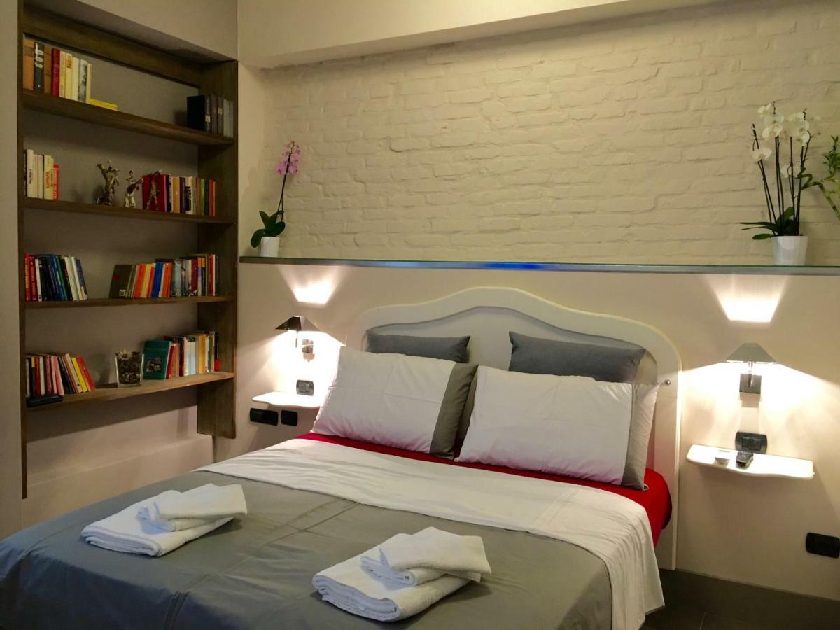 Two Sisters Suites Наполи Екстериор снимка