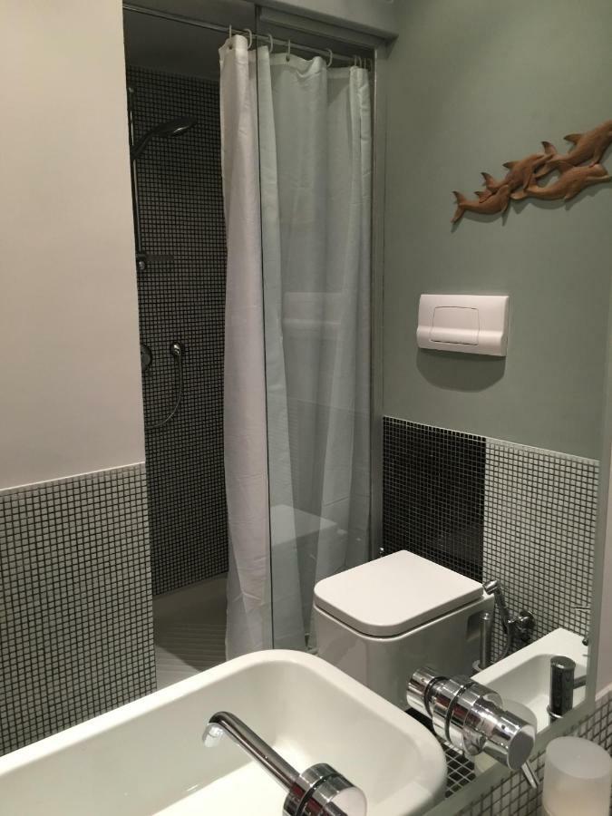 Two Sisters Suites Наполи Екстериор снимка