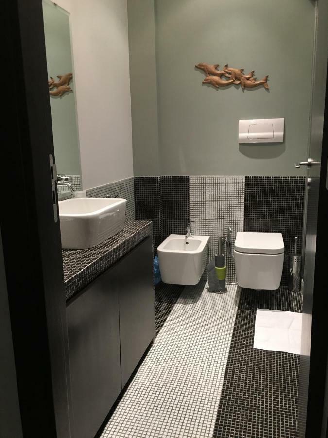 Two Sisters Suites Наполи Екстериор снимка