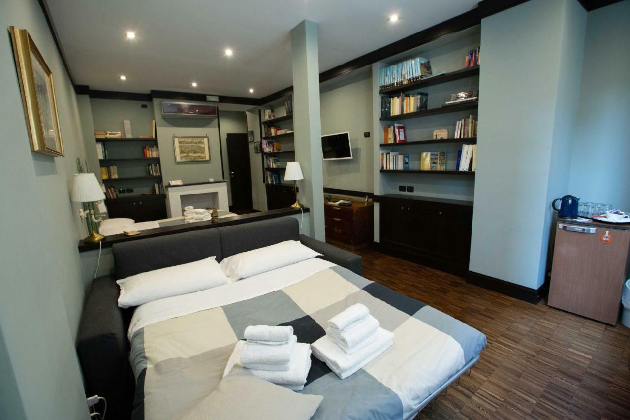 Two Sisters Suites Наполи Екстериор снимка